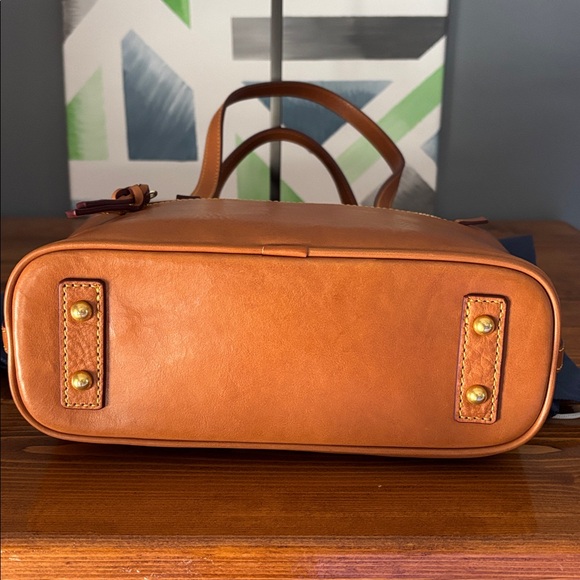 NWT Dooney & Bourke Florentine Small Charleston Shopper in Natural - Picture 4 of 14